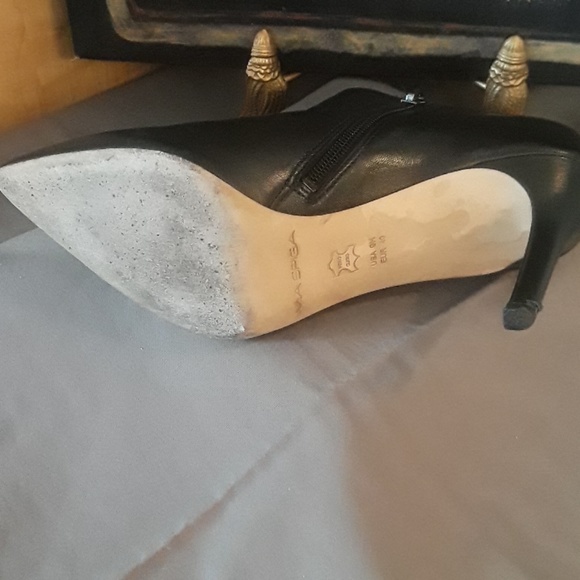 Ladies via Spiga booties - Picture 7 of 8